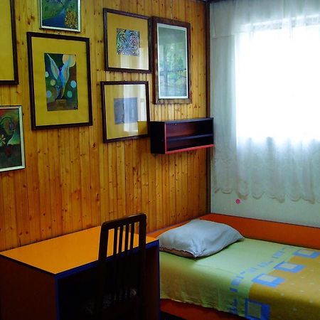 Hostel Domestika Битола Номер фото